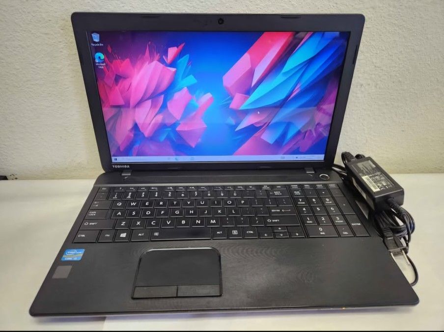 TOSHIBA SATELLITE C55-A5100 | 750GB HDD | 8GB RAM | i3-3120M 2.50GHz | 15.6" | WIN10 + OFFICE