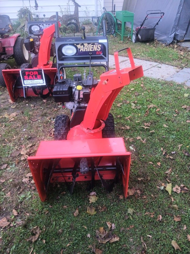 Ariens 824 Snow Blower