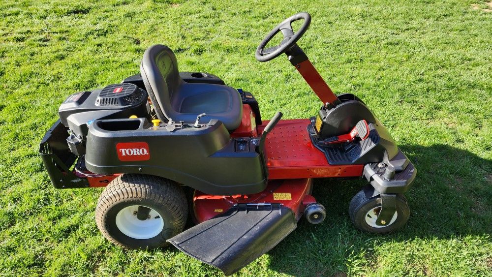 Toro Zero Turn Tractor - Riding Mower - 24.5HP