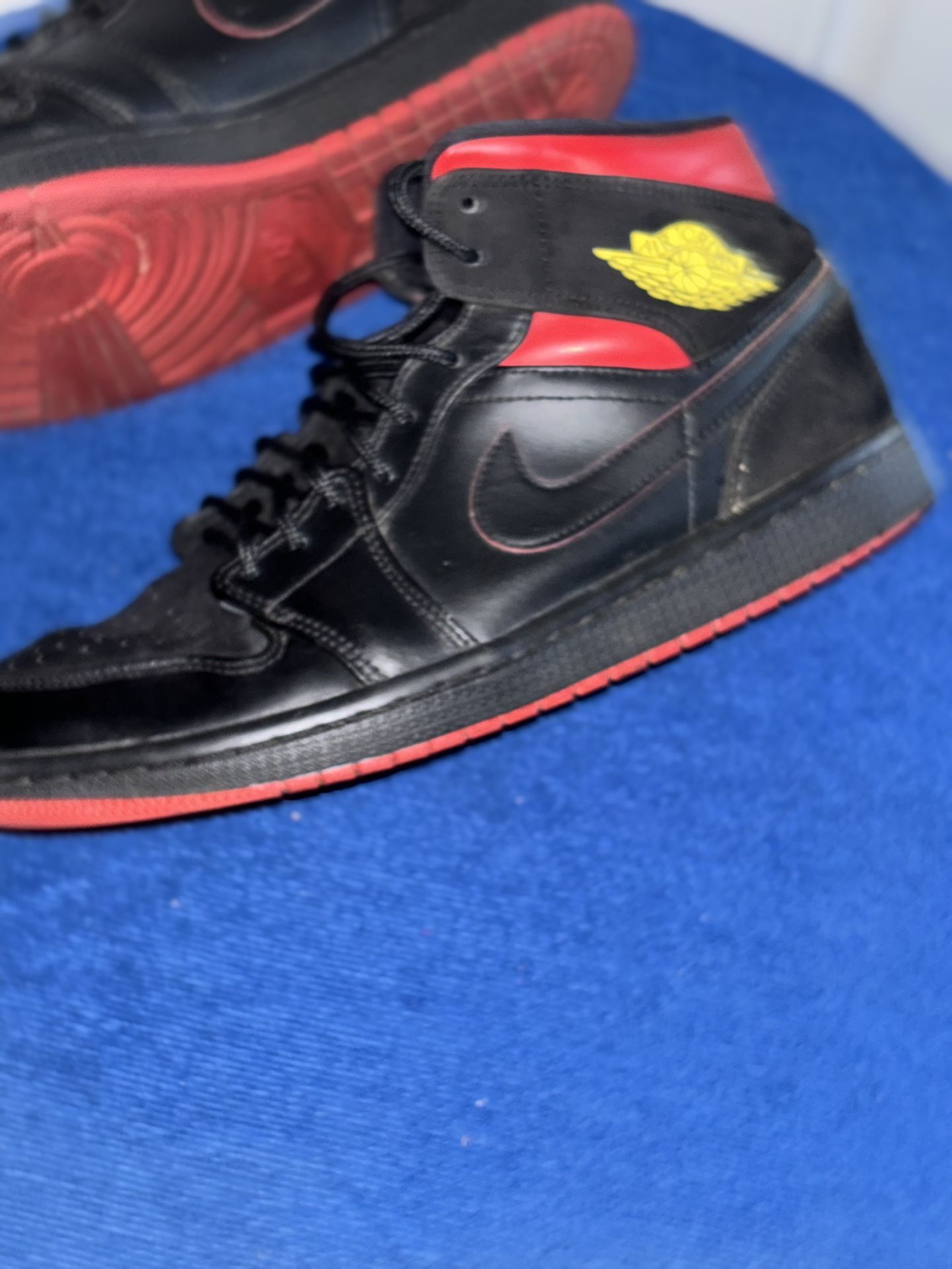 Air Jordan 1 Retro Mid Last Shot 2018