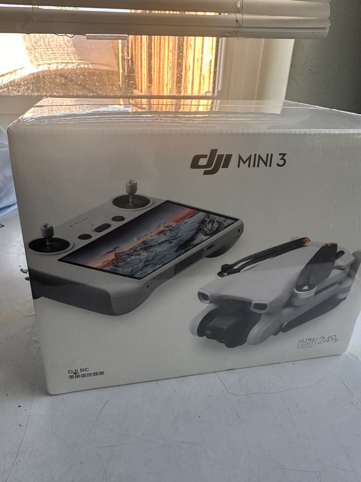 DRONE- DJI mini 3 UNOPENED