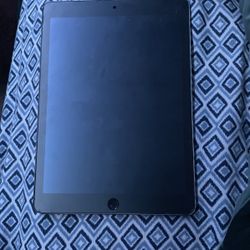 Apple iPad Mini 2 2nd Gen 16GB,- Space Gray 