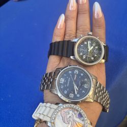 3 watches for 50, they're in good condition.