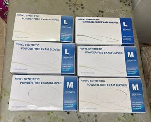 6 of 150 Clear Vinyl Synthetic Powder-Free Exam Gloves Non-Sterile 3 Med 3 Large

