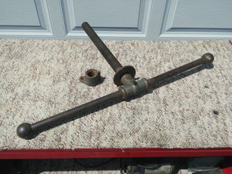 Woodworking leg vise hardware