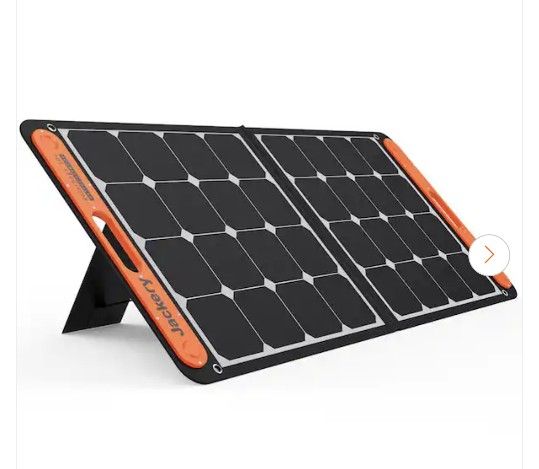 Jackery
SolarSaga 100-Watt Portable Solar Panel for Explorer 290/550/880/1000/1500 Power Station with built-in 2 USB Outputs