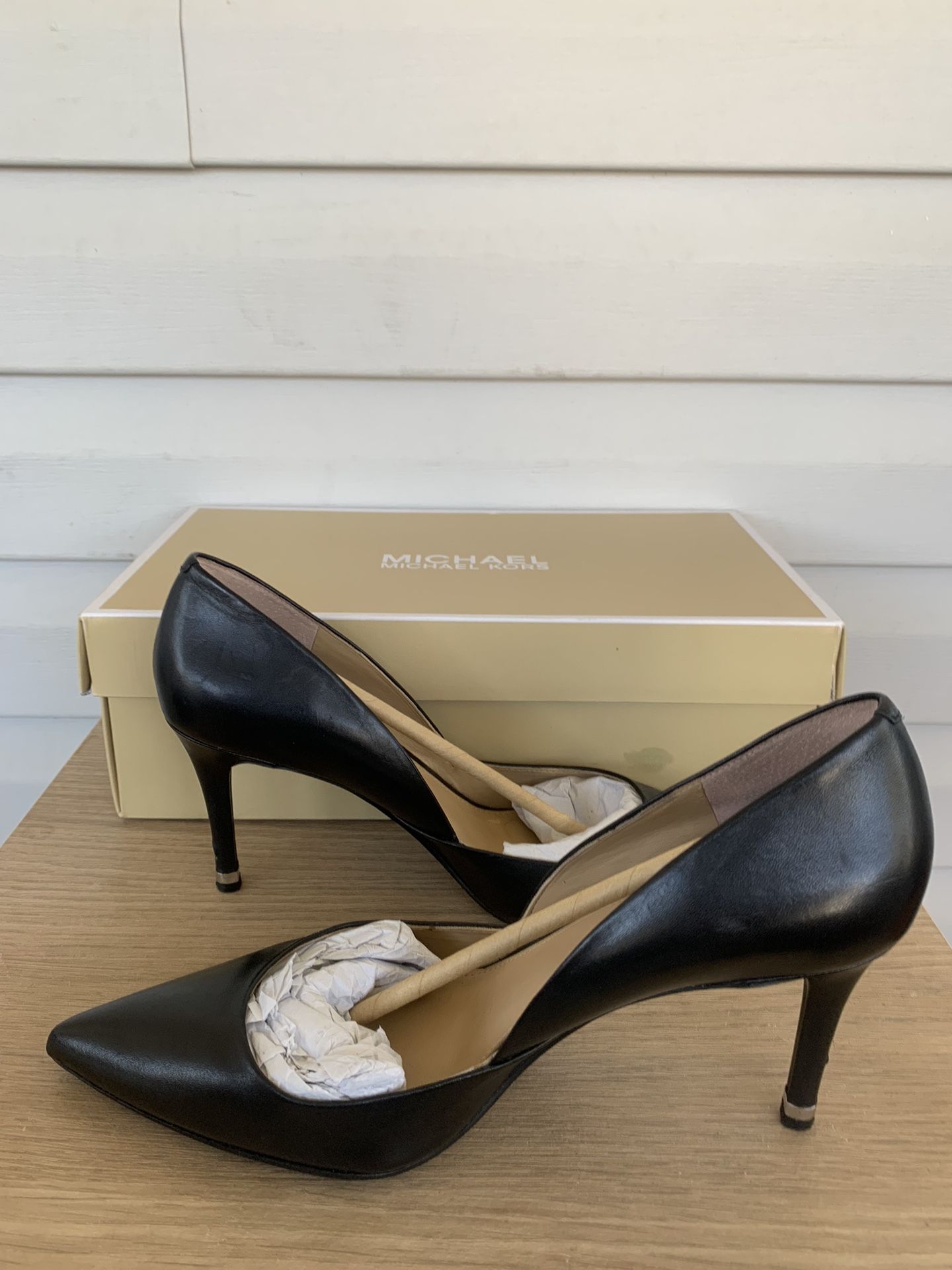 Michael Kors Ashby Flex mid pump leather heels size 9.5M Women s shoes