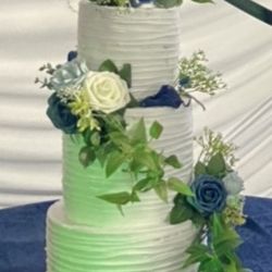 XV Cake Topper And Cake Base 
