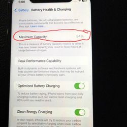 Apple IPhone 11 MWKM2LL/A 64GB Unlocked Verizon, AT&T, T-Mobile All carriers
