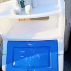 Step 2 Toy box / Toy Chest 