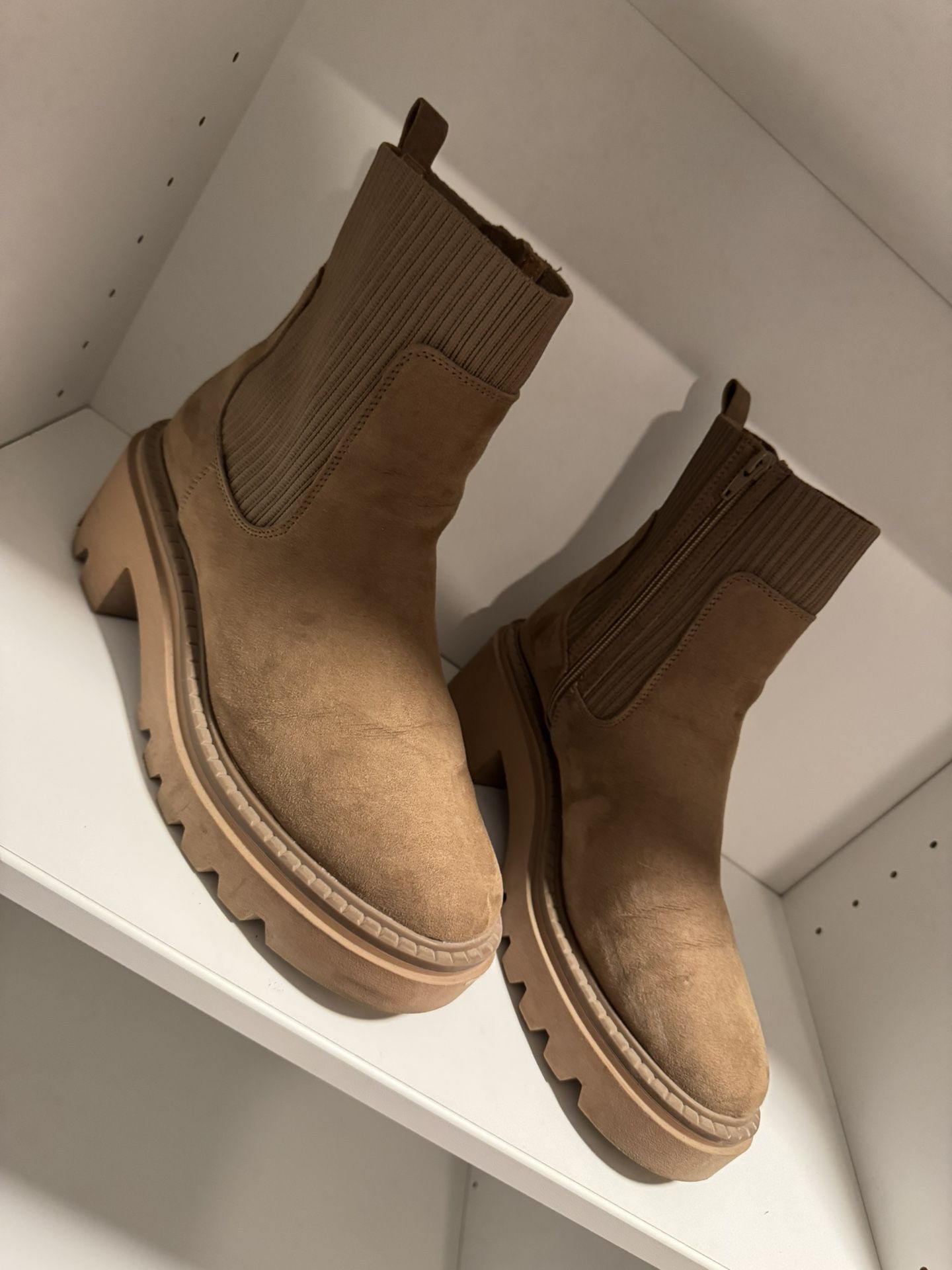 Chunky Tan Platform Boots - Size 11