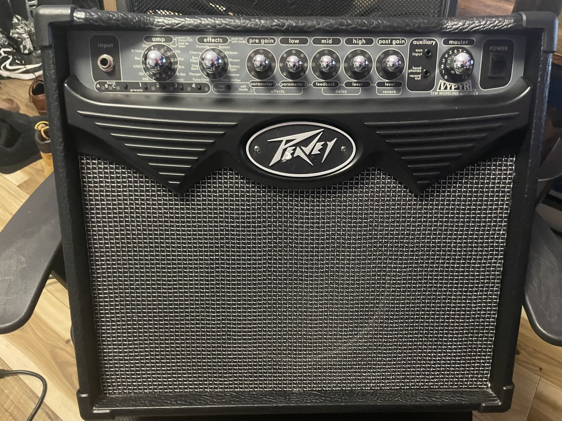 Peavey Vypyr 15W Modeling Amp
