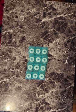 Small dental floss bundle
