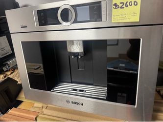 BOSCH.  SMART. COFFE MAKER. 24”. 800 series