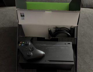 Xbox series X 1TB ssd console