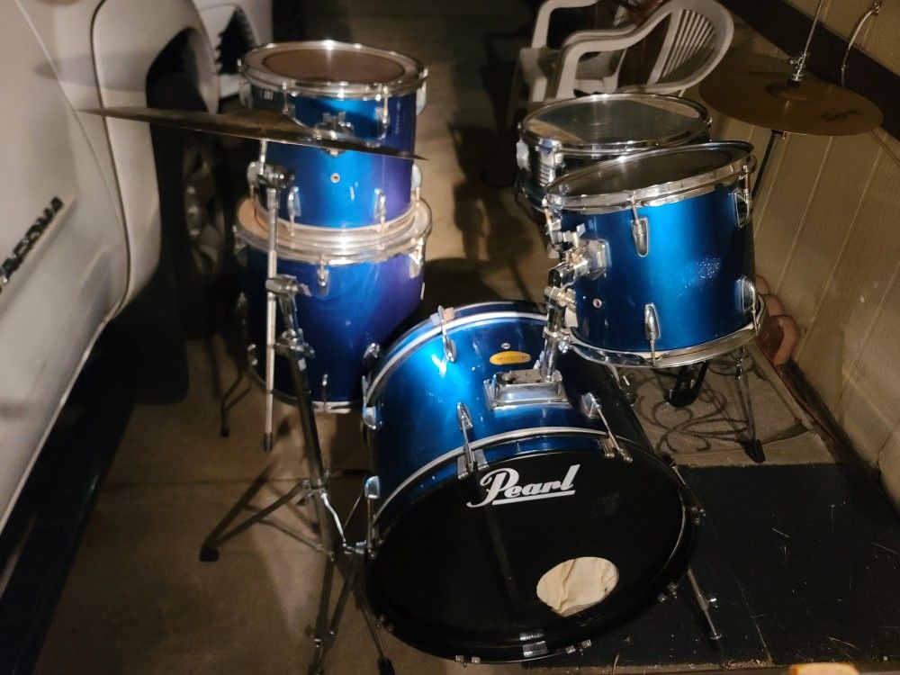 Drums / Drum Set Acclaim 5 Pc Drum Set Complete W Bass Pedal, Cymbal & Hi-Hats, Hardware, Sticks & Tuning Key