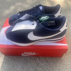 NIKE CORTEZ