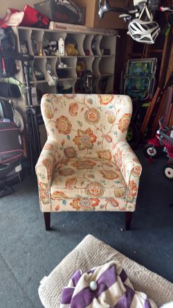 Wing chair