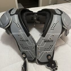 Shutt skill shoulder pads medium