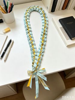 Ribbon Graduation Lei