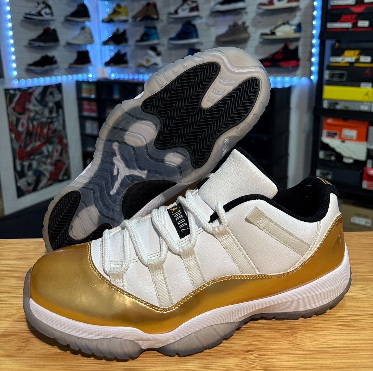 AIR JORDAN 11 LOW “CLOSING CEREMONY” SZ 11