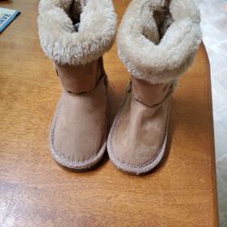 Boys And Unisex Footware Up To 24mo Old