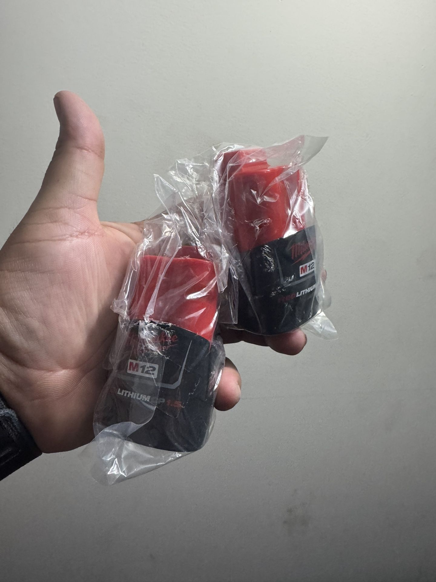 Milwaukee M12 Battery X2 Charger And Flashlight