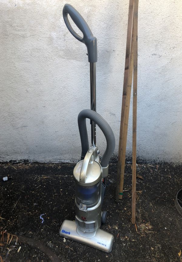 shark euro pro x vacuum for Sale in Los Angeles, CA OfferUp