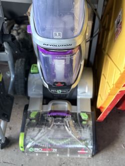 Bissel. Carpet cleaner