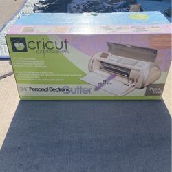 NEW never used- Cricut