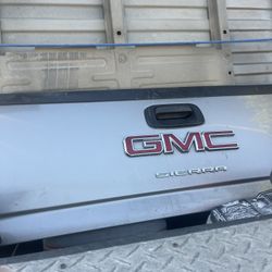 Gmc sierra truck bed