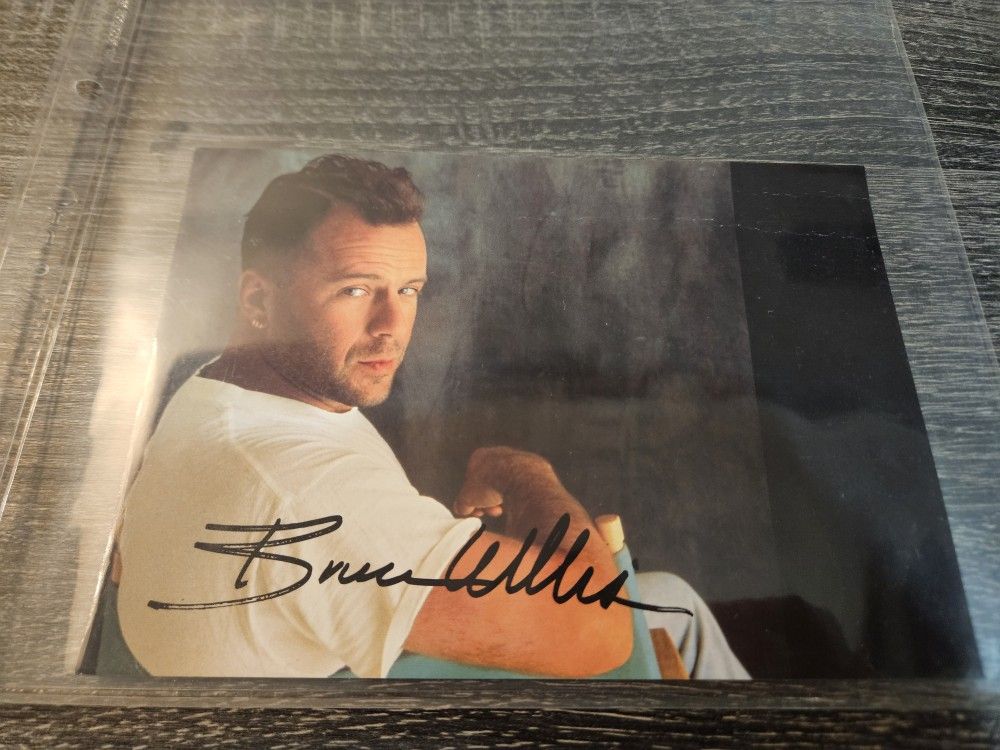 Signed Bruce Willis 7x5 Autograph Photo  Hollywood Actor Auto Picture