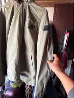 Snap on jacket large and hat