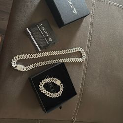 VVs1 Chain and Bracelet 