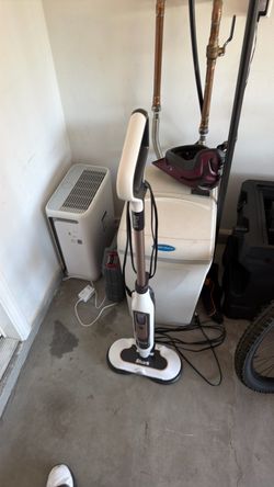 Shark floor cleaner