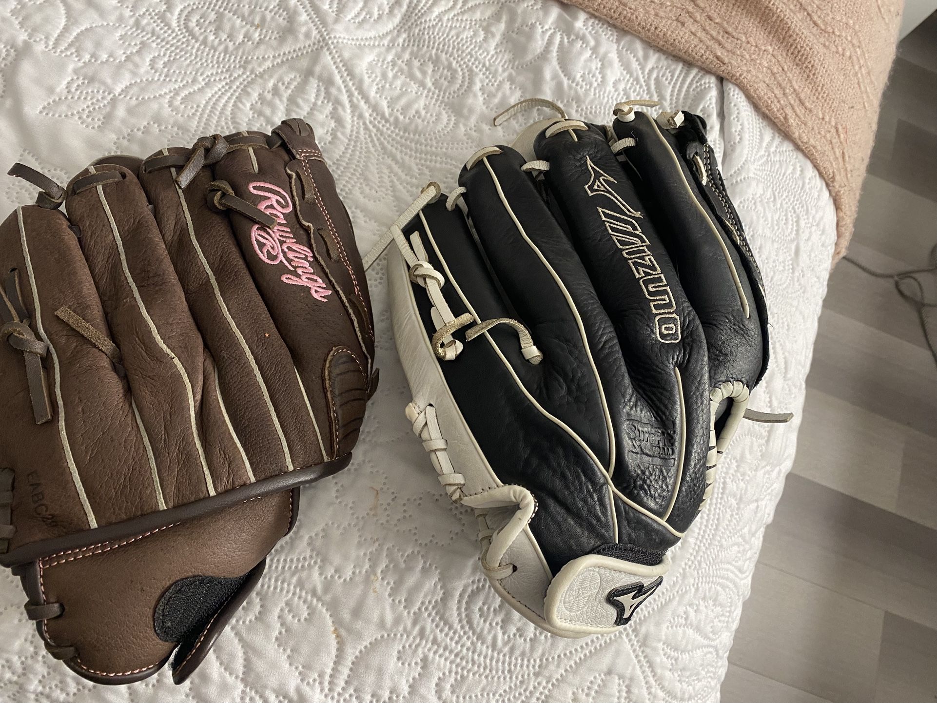 Softball Gloves