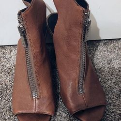 Nine West size 9 Woman's Sandal