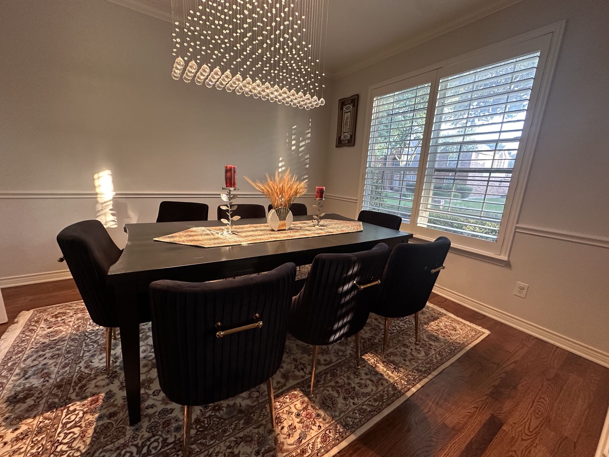 Expandable Dining Table (chairs Are NOT Included)