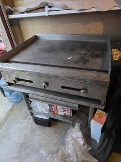 Flat Grill With Table