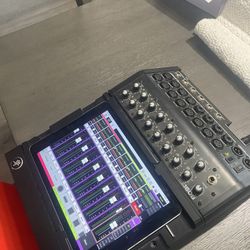 Mackie dl1608