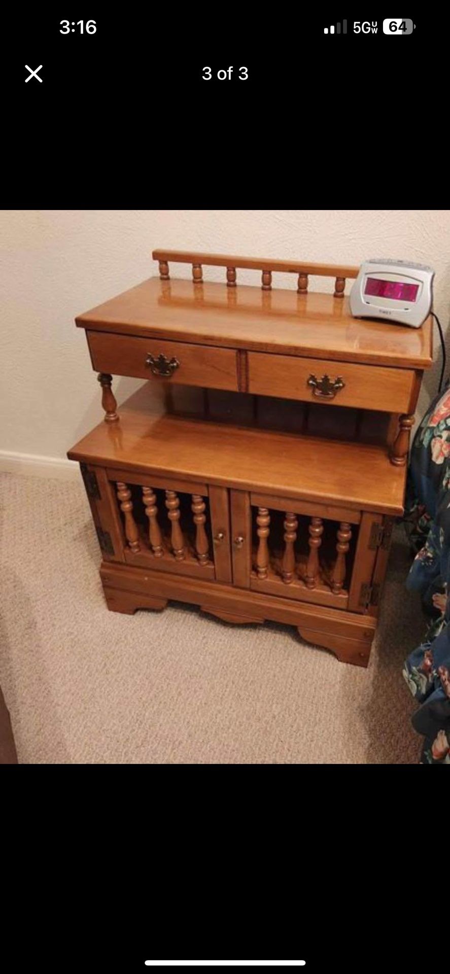 2 Nightstands And A Dresser