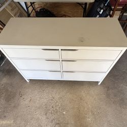 White 6 Drawer Dresser