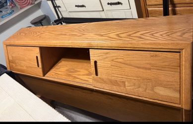 Queen bed frame, metal frame and box spring