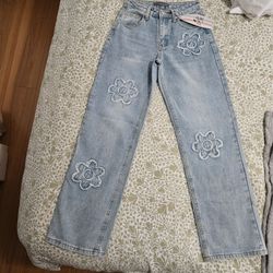 Juniors Designer Jeans Size 3 NWT