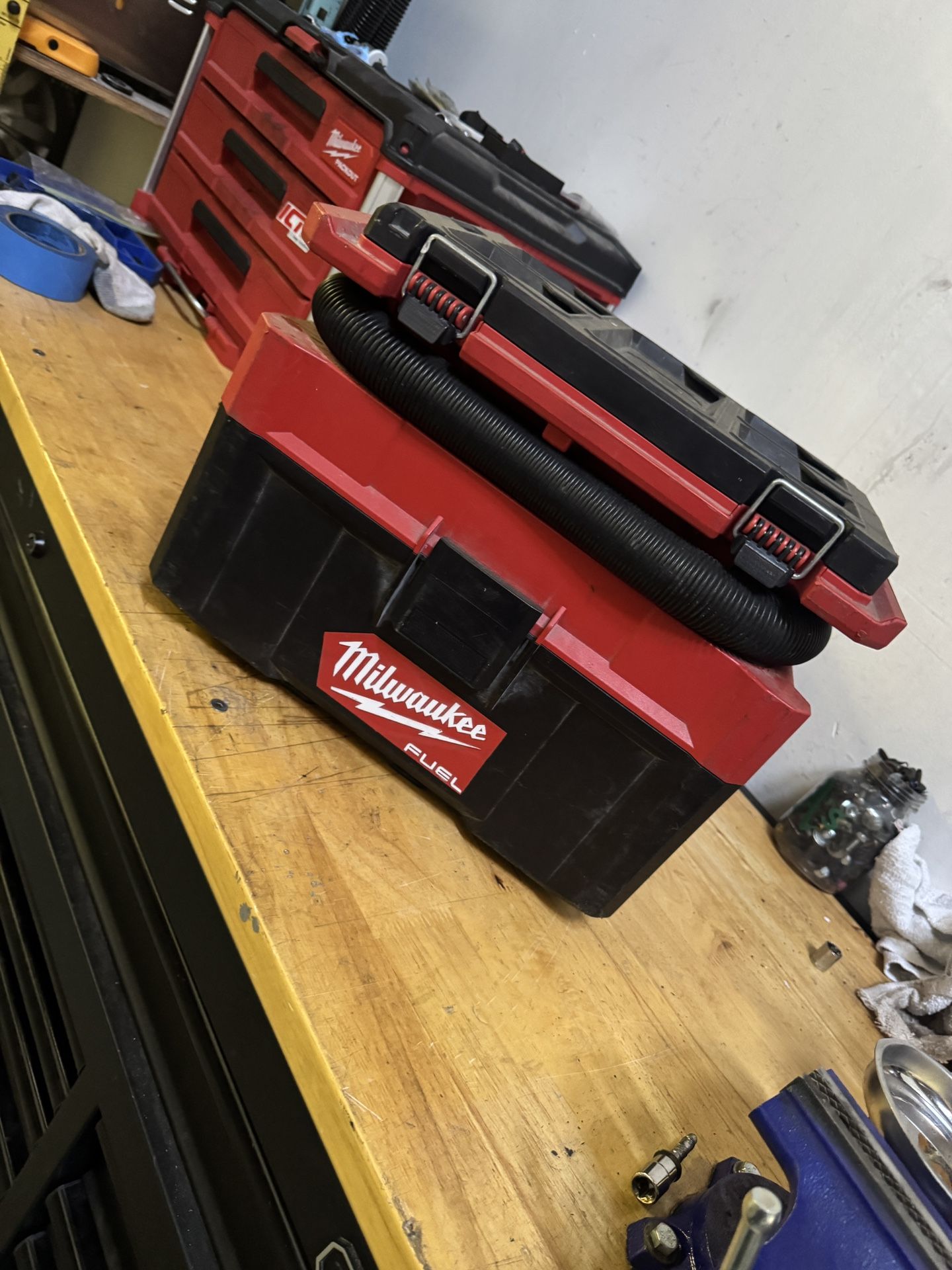 Milwaukee M18 Vacuum