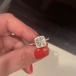 Beautiful 2 Ct Moissanite Engagement Ring 925 Sterling Silver