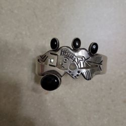 Vintage Sterling Silver Bracelet.  Weight Is 38.9 Grams 
