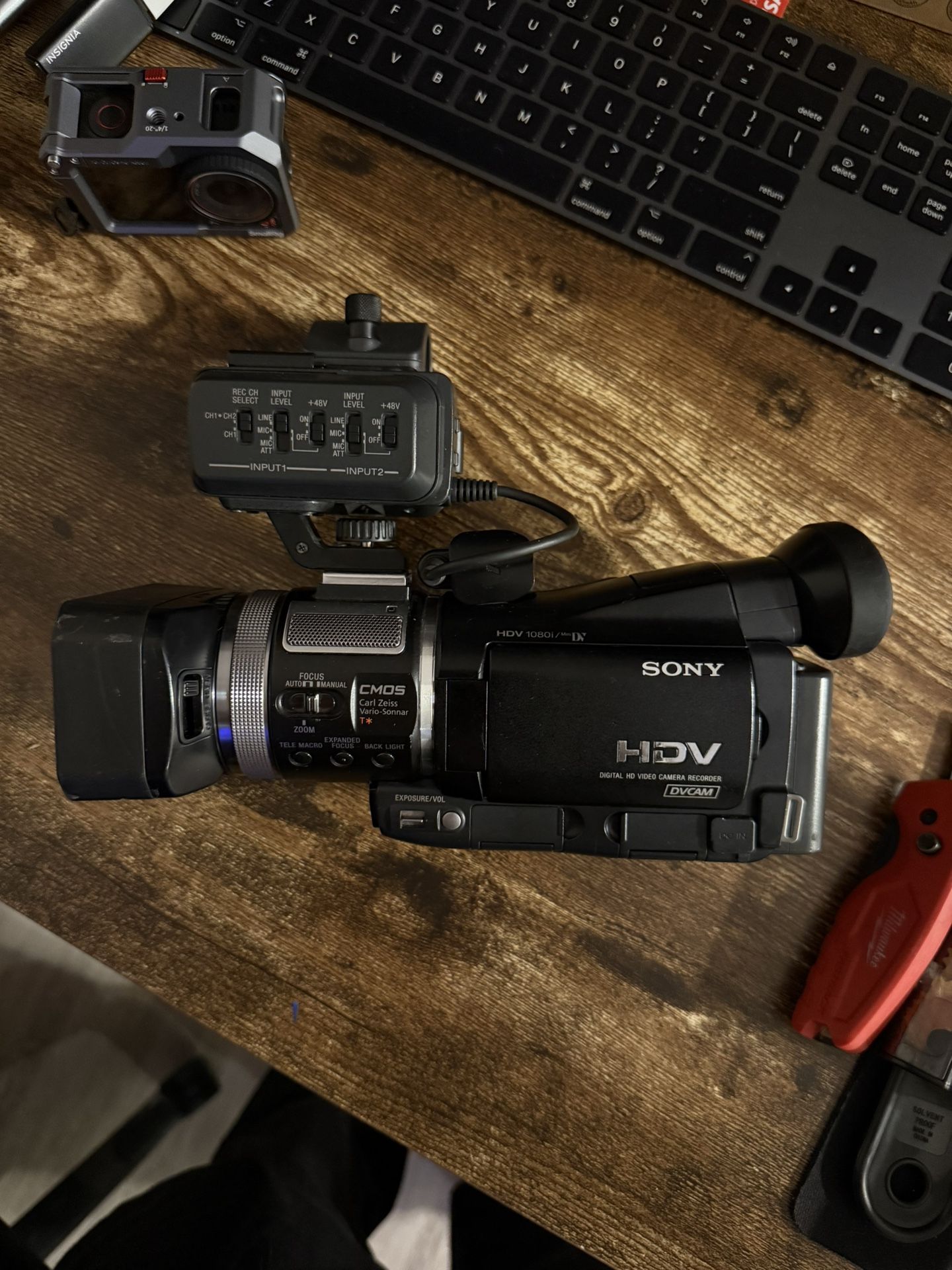 Sony Handycam Minidv Hvr A1u