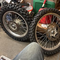 KTM 520 EXC Wheels & Tires