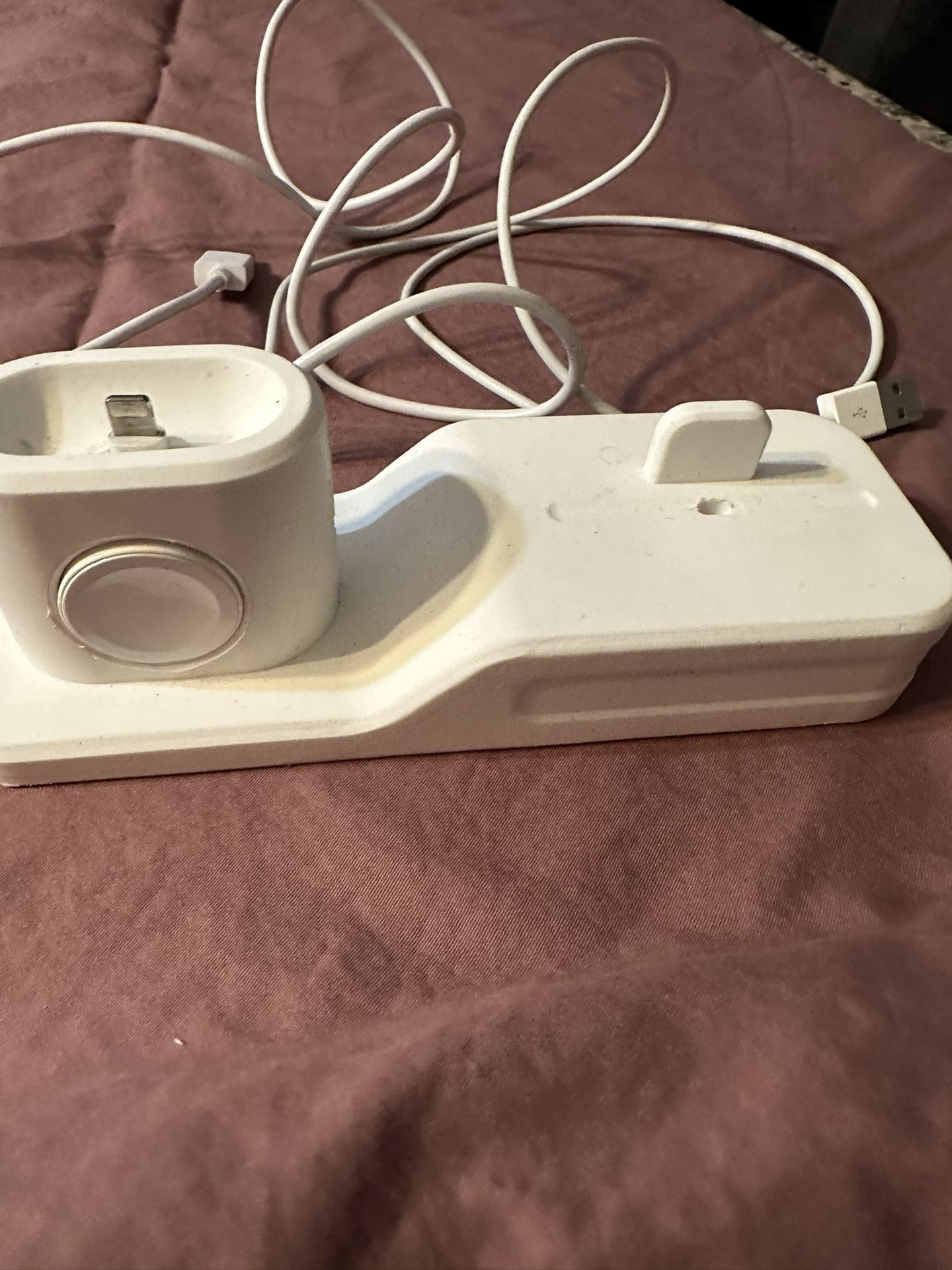 Charger 🔌 For Multiple Apple Devices $3.00